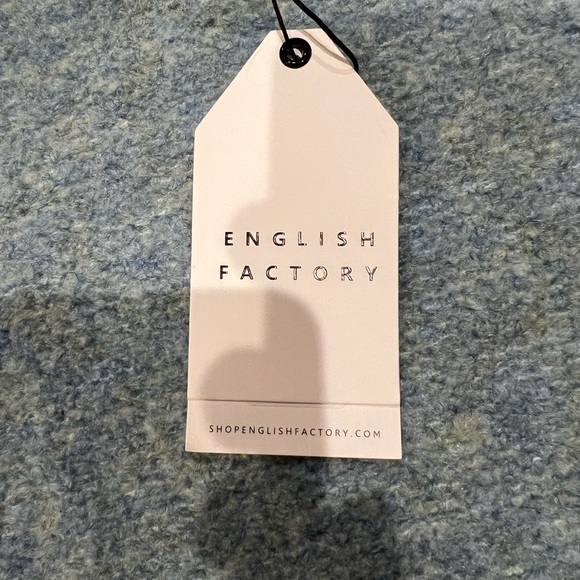 English Factory Women’s Light Blue Cozy Crewneck Sweater Size Medium NWT - Picture 5 of 12